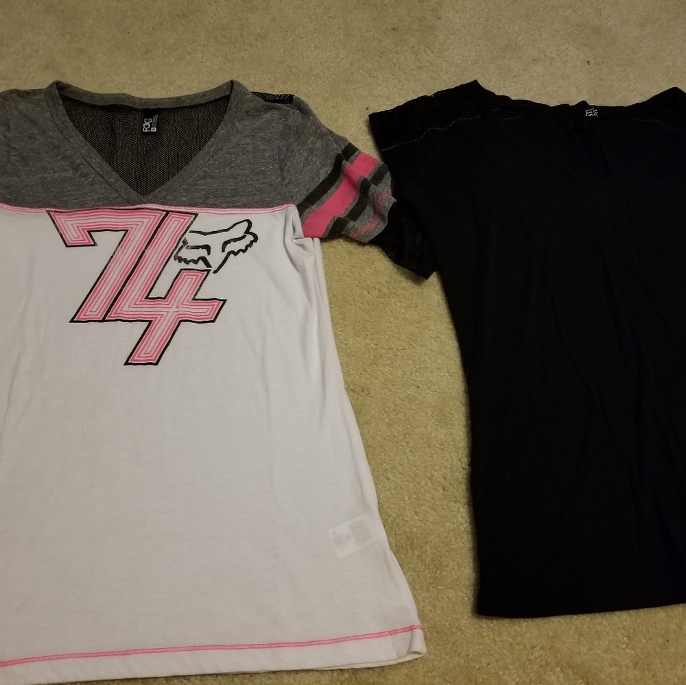 Womens M Fox shirts